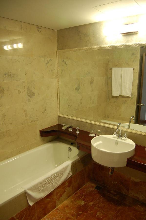 Beautiful Hotel Taipei Xindian Luaran gambar
